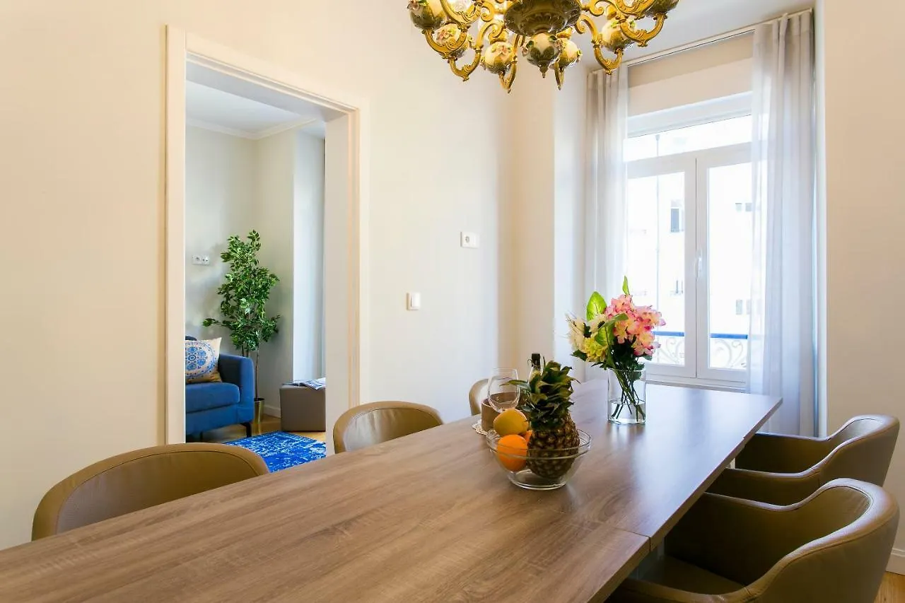 Art Deco 4 Bedrooms Flat In The City Center Lizbona Apartament