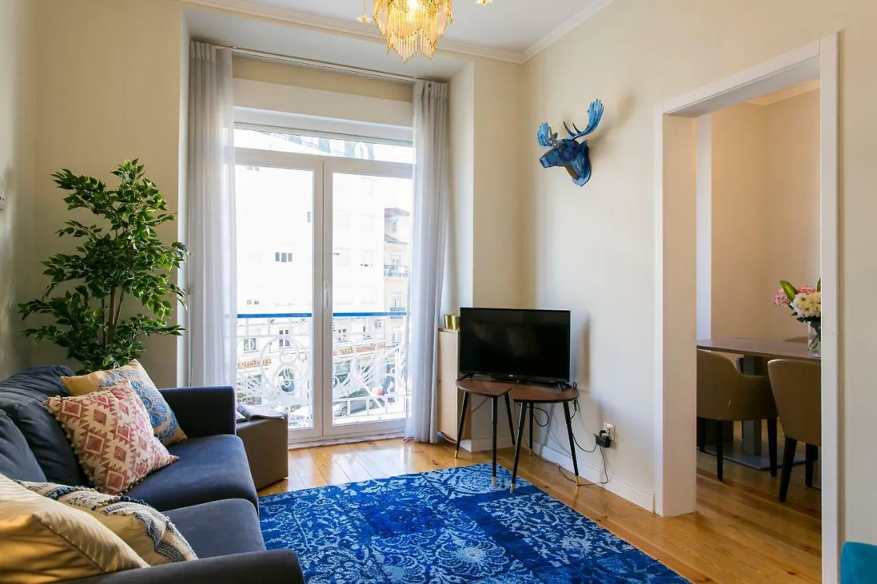 Art Deco 4 Bedrooms Flat In The City Center Lisbon